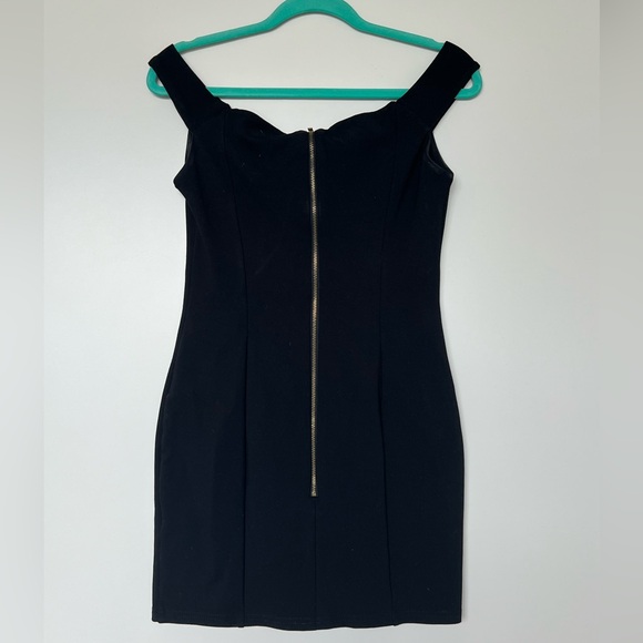 Topshop Off-the-Shoulder Mini Dress - Picture 4 of 9